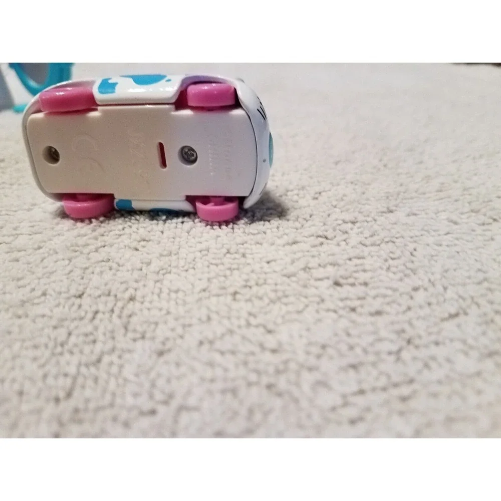 Lot 9 items‎ Shopkins Ice cream parlor and kitty dinner party